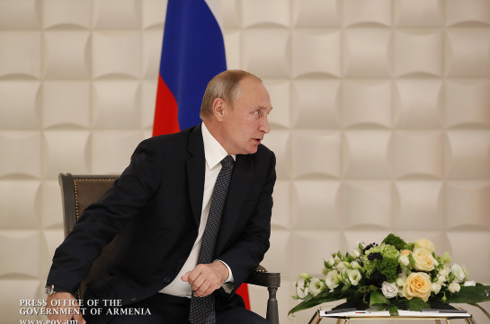 В посольстве РФ в Ереване Путин встретился с супругой находящегося под стражей экс-президента Армении Роберта Кочаряна