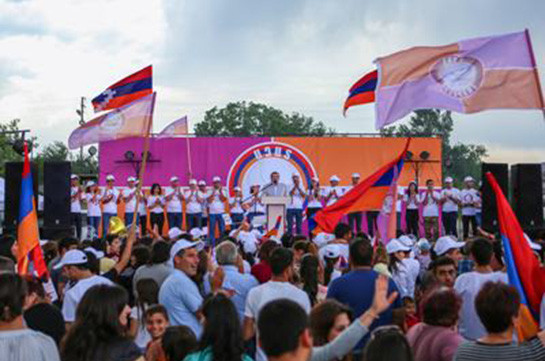 «Ազատ հայրենիք» կուսակցությունը նոյեմբերի 9-ին կհրապարակի Արցախի նախագահի սեփական թենածուի անունը