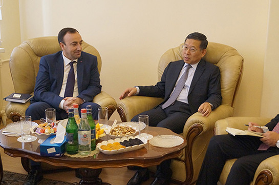 Председатель Конституционного суда Грайр Товмасян принял посла Китая в Армении
