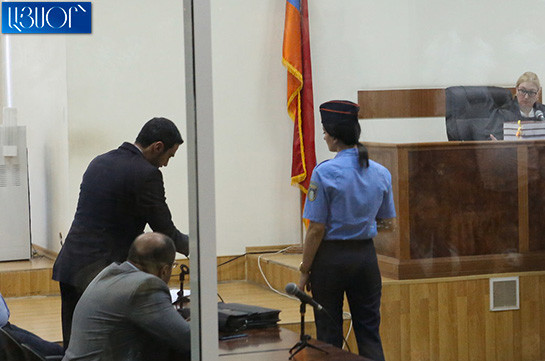 Դատարանում վիրավորեցին Քոչարյանի փաստաբանին. կարգադիչների լռությունը վերջինիս հանեց հունից (Տեսանյութ)