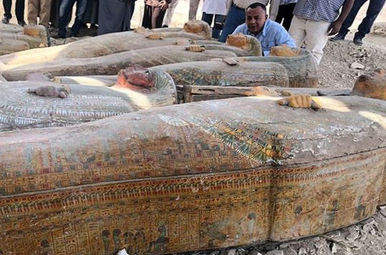 Egypt archaeologists find 20 ancient coffins near Luxor