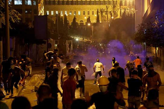 Բեյրութում ավելի քան 50 ուժային է տուժել բողոքի ցույցերի հետևանքով. 70 մարդ ձերբակալվել է