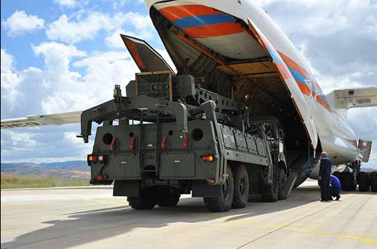 Глава "Рособоронэкспорта" подтвердил обсуждение с Анкарой новых поставок С-400