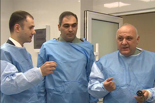 Меценат Карен Варданян подарил военному госпиталю медицинское оборудование на 48 млн драмов
