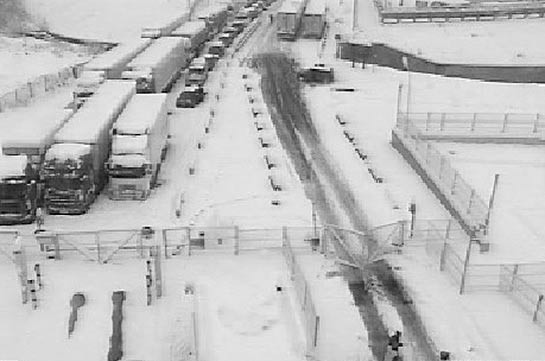 Автодорога Степанцминда – Ларс закрыта для всех видов транспортных средств