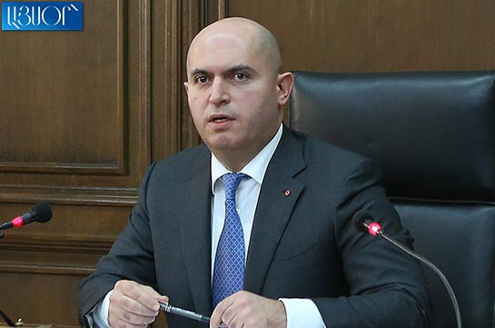 Армен Ашотян: Господин Пашинян, почему не отвечаешь Алиеву, почему не сказал ни слова об азербайджанской дезинформации?