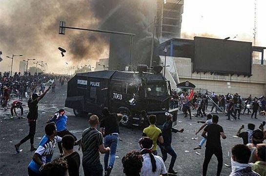 В Ираке пять человек погибли при нападении на консульство Ирана
