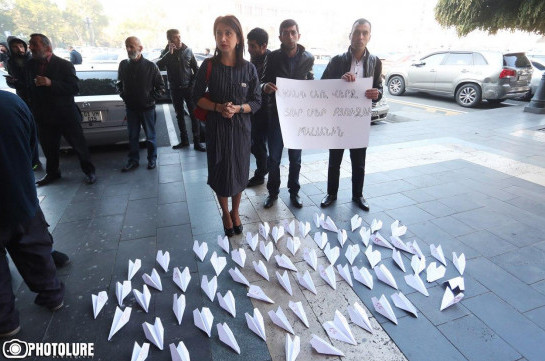 Прекрати грабить наш бюджет – Сона Агекян протестует против покупки нового самолета для премьера Армении