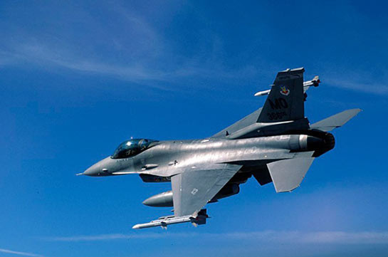 ԱՄՆ-ի ՌՕՈՒ F-16-ը թռիչքի ժամանակ Ճապոնիայում ուսումնական հրթիռ է վայր գցել