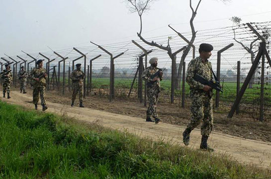 Индия дислоцировала на линии контроля в Кашмире 100 тыс. военнослужащих