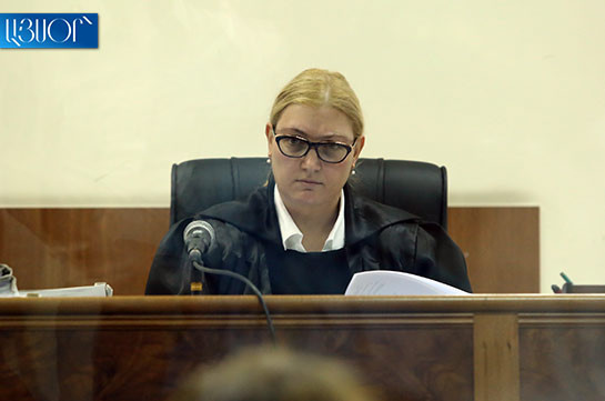 Адвокаты второго президента Армении Роберта Кочаряна представили  судье Анне Данибекян ходатайство о самоотводе