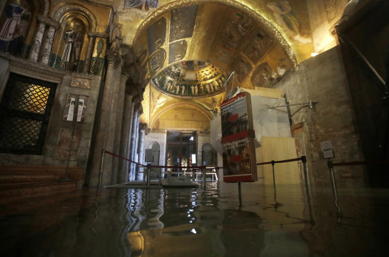 Venice floods: Italian city hit by highest tide in 50 years