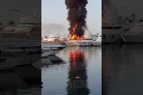 В марине на юге Афин загорелись две яхты (Видео)