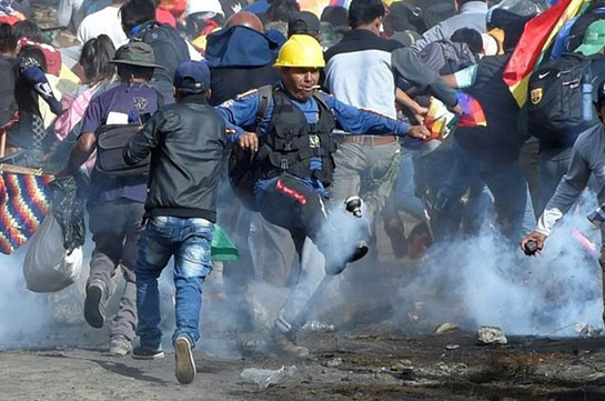 Bolivia crisis: 'Five dead' in pro-Morales protest