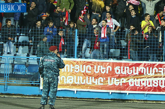 Հայաստան-Հունաստան խաղից հետո մարզադաշտից ոստիկանություն է բերման ենթարկվել 4 անձ, ևս 1-ը դիմել է բուժօգնության