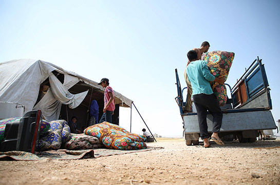 Эрдоган запросит у "евротройки" средства для возвращения беженцев в Сирию
