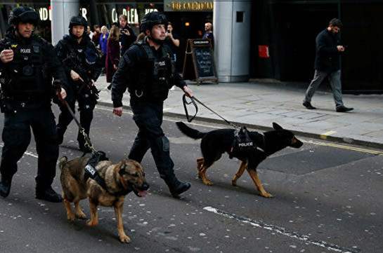 Полиция раскрыла личность нападавшего на мосту в Лондоне