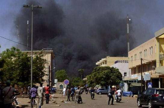 В Буркина-Фасо при нападении на церковь погибли 14 человек