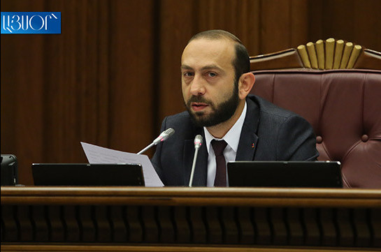 Парламент Армении принял в первом чтении законопроект о досрочном выходе на пенсию судей Конституционного суда