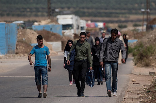 Более 850 беженцев вернулись в Сирию из-за рубежа за сутки