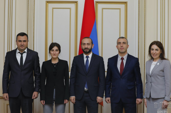 Арарат Мирзоян принял членов Комиссии по предотвращению коррупции