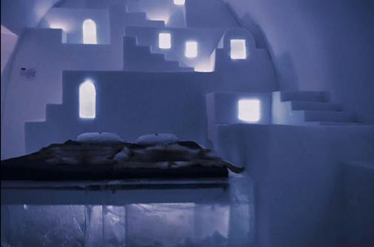 Ледяной отель в Швеции празднует 30-летие (Видео)