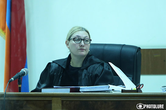 Адвокаты Роберта Кочаряна представят ходатайство о самоотводе судье Анне Данибекян.