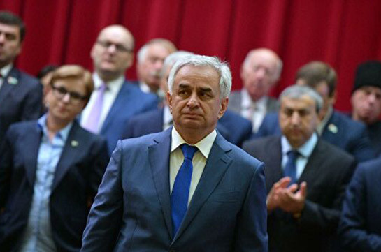 Хаджимба отказался баллотироваться на пост президента Абхазии