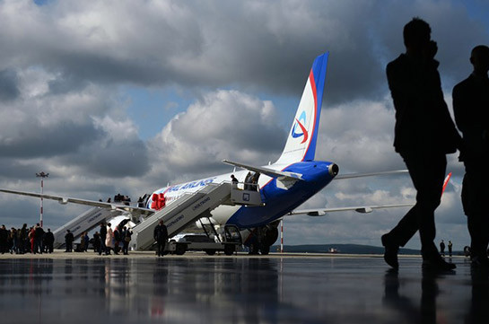 Рейс Екатеринбург - Ереван вернулся в аэропорт из-за датчика шасси