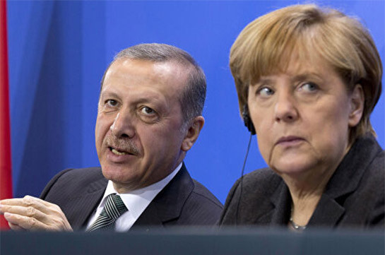 Эрдоган намерен обсудить с Меркель ситуацию в Ливии