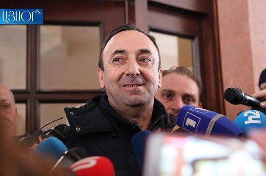 CC Chairman Hrayr Tovmasyan’s lawyer applies to SIS demanding to inform whether they provided information to Public TV or not