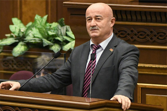 Депутат фракции «Мой шаг» Овик Агазарян не в курсе, что является «соавтором» проекта Конституционных изменений