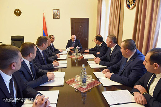 Бако Саакян встретился с руководящим составом Следственного комитета Арцаха