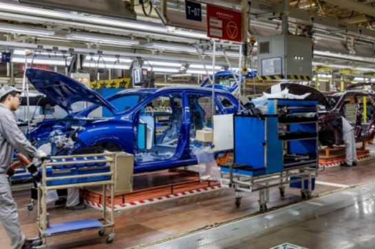 Японские автоконцерны возобновляют производство на заводах в Китае