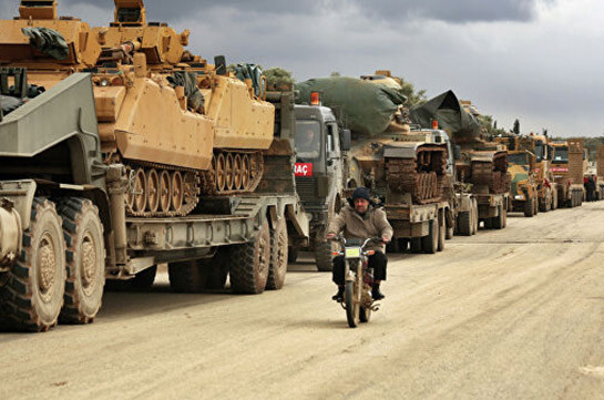 Анкара направила 300 грузовиков с военной техникой к Идлибу