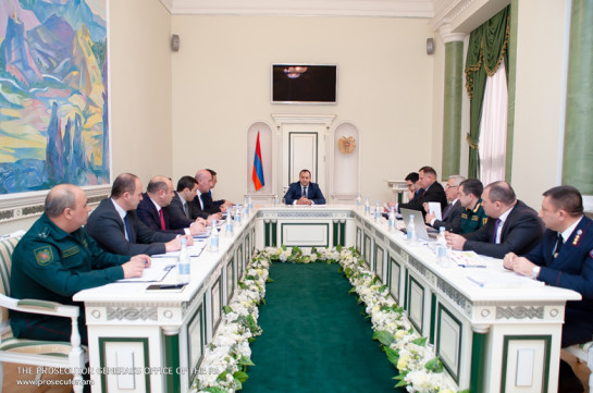 Armenia’s Prosecutor General convenes discussion, promises to undertake steps to eradicate criminal sub-culture in armed forces