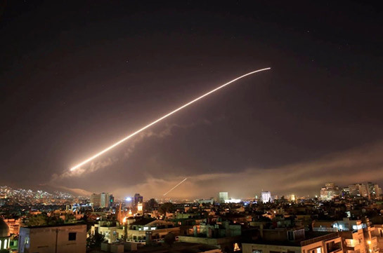 Дамаск подвергся ракетному обстрелу (Видео)