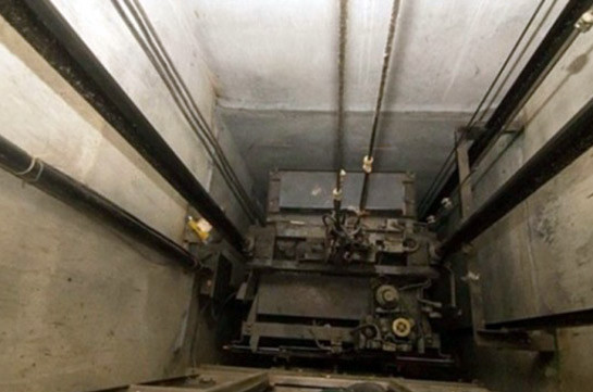 Մոլդովական փողոցի շենքերից մեկի վերելակը պոկվել է. քաղաքացին հոսպիտալացվել է