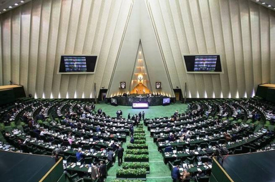 Второй тур выборов в парламент Ирана отложили из-за коронавируса
