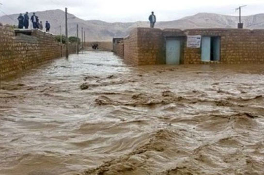 В Иране число жертв наводнений возросло до 12 человек