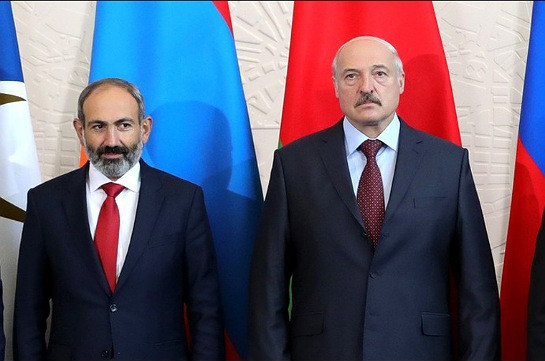 Пашинян и Лукашенко констатировали завышенный уровень цен на российский природный газ