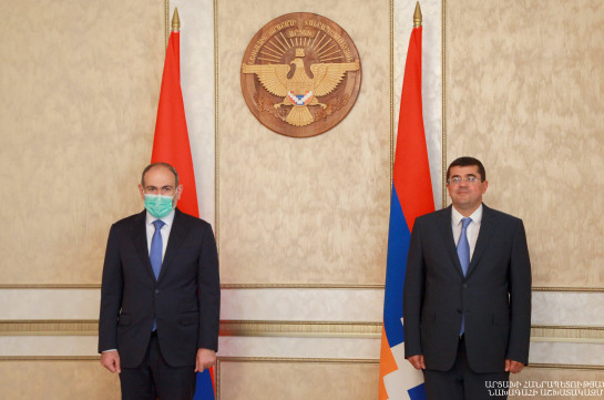 Президент Республики Арцах Араик Арутюнян встретился с премьер-министром Республики Армения Николом Пашиняном