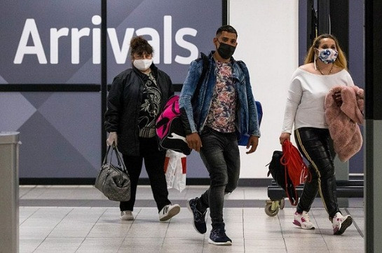 Coronavirus: UK arrivals could face £1,000 fines if they break quarantine