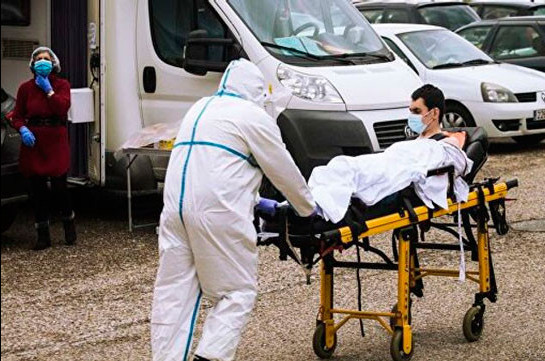 В Бразилии за сутки более 800 человек умерли от коронавируса