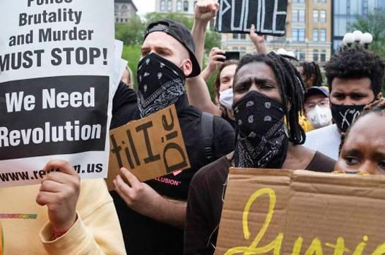 Աֆրոամերիկացու մահվան պատճառով բողոքի ակցիաների ժամանակ Նյու Յորքում ձերբակալվել է ավելի քան 40 մարդ