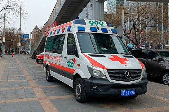 В Китае более 40 школьников попали в больницу с отравлением