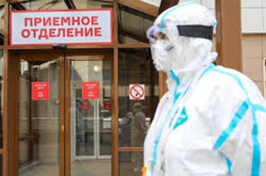 В России за сутки выявлен 8831 новый заболевший коронавирусом