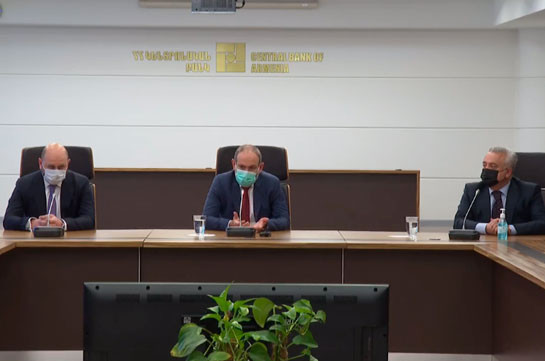 Նիկոլ Փաշինյանը ԿԲ աշխատակազմին է ներկայացրել բանկի նորընտիր նախագահին (Տեսանյութ)