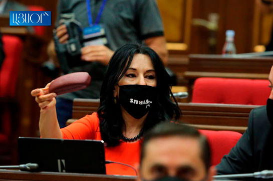 Вам не стыдно, уважайте Ваши погоны – призыв Наиры Зограбян к генпрокурору Армении