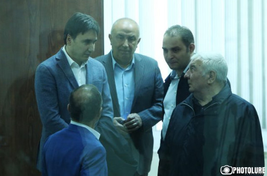 С 19 декабря 2019 года неоднократно просил суд , чтобы Юрию Хачатурову позволили уехать на два дня на родину, однако суд не обсуждает это ходатайство – адвокат